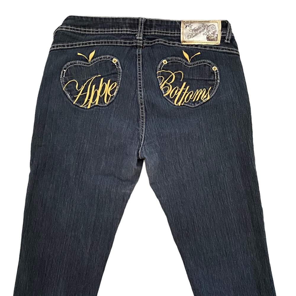 Y2K vintage apple bottom jeans size gold details size 9/10